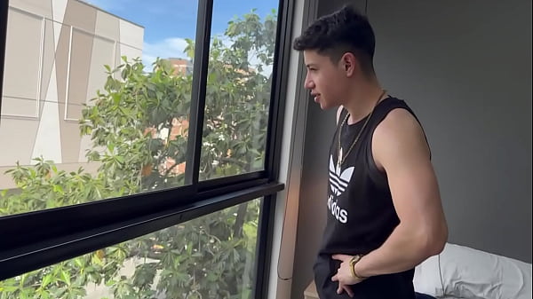 Having sex with the girl with the perfect body of my dreams