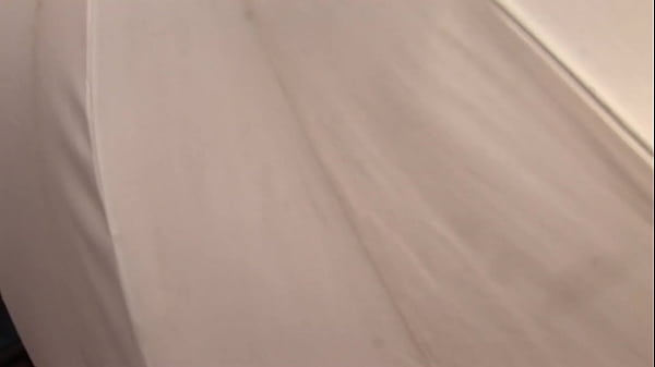 Donna Red Takes Cream On Her Chocolate Face