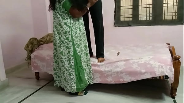 The mechanic who came to fix the fan was seduced by the XXX Sex