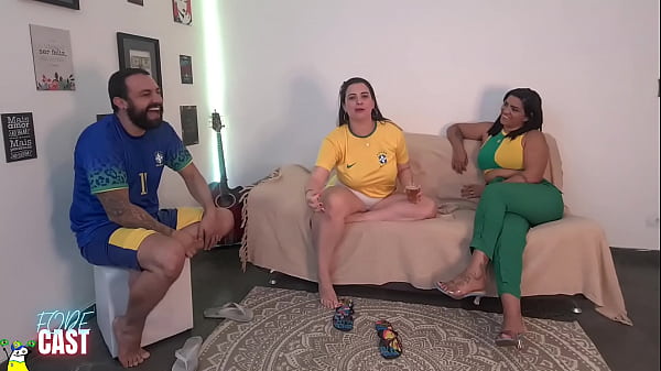 Download Video - Fode Cast - A copa do mundo &eacute; nossa e a deliciosa estreiante no porn&ocirc; chegou levando porra na buceta Ale Mancini