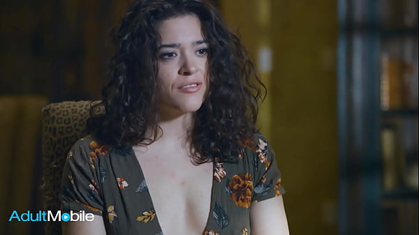 ADULTMOBILE - Te uta sedutora e sensual fica ainda mais safada com o marido de sua cliente em um caso picante