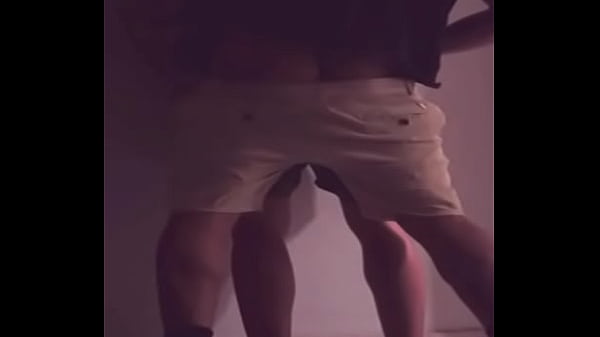 Me como al compañero de la clase hetero atletic...