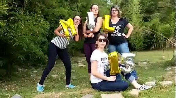 Jovens cientistas procuram por pelados na USP