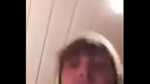 Amateur Teen Fait Un Bon Travail Avec Sa Bouche