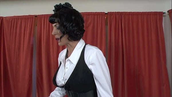 Roxanne Hall And Shay Golden Get A Lesson From Mary Pop In SQF