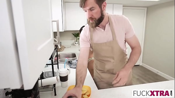 Little Barista Mina Luxx Gets Bang