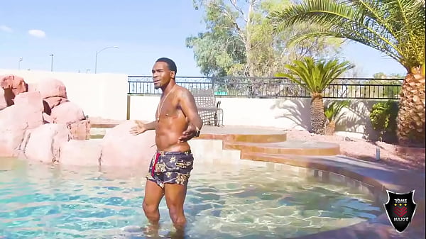 Download Video - Hot MILF Helena Price Milks Rome Major's Big Dick By The Pool&excl;