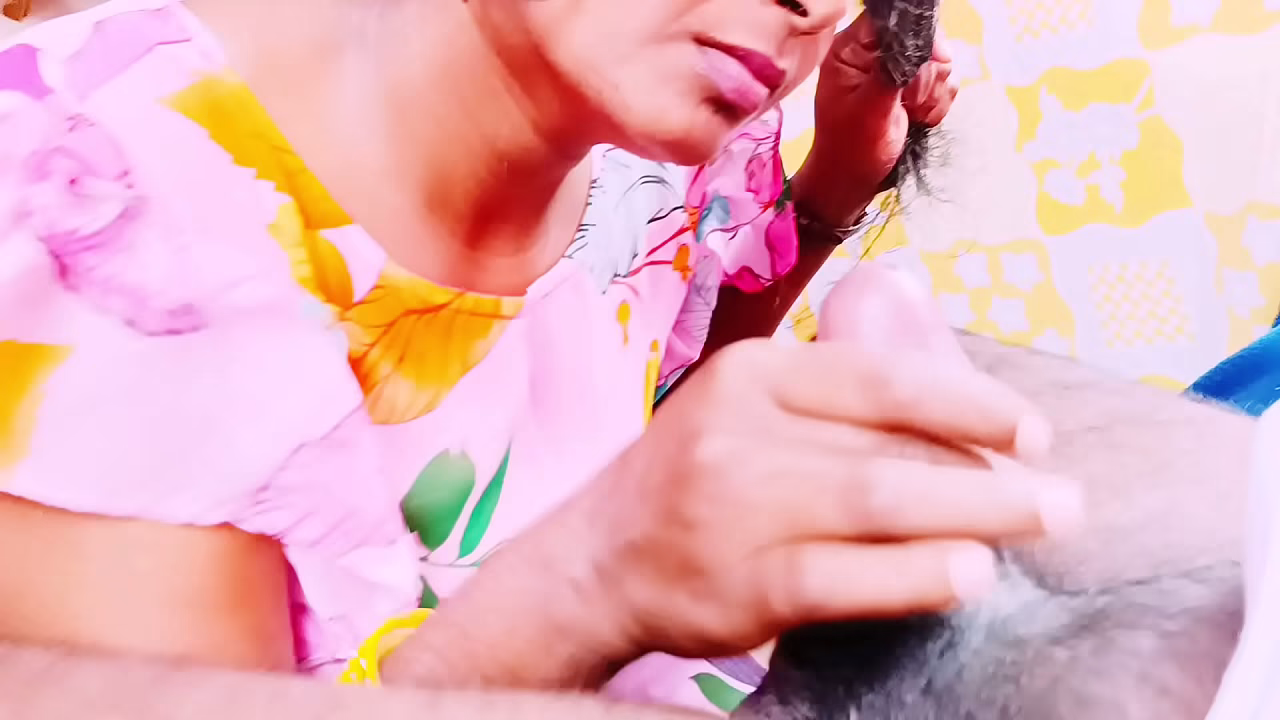 Beautiful housewife outdoor fucking with boyfriend. Telugu dirty talks.