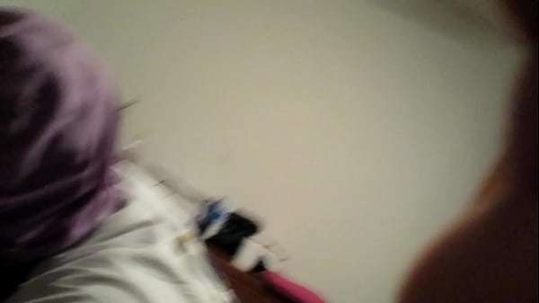 thumb thot giving head