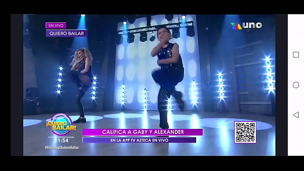 Gaby Ramírez teaches Nipple in I want to dance
