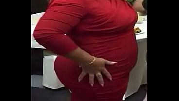 bbw pawg mom showing off her big booty