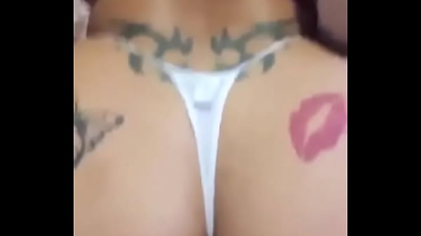 Download Video - TREMENDO CULO DE CHICA URUGUYA - ROMI ARIAS