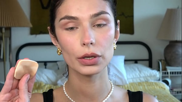 Download Video - Get ready with me