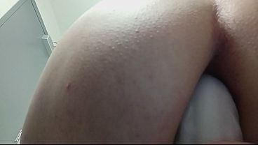 Ping pong ball in my ass! Fun in my bum!