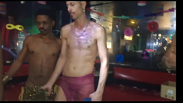 Download Video - Aquecimento Carnaval com muito tes&atilde;o e sexo &comma; assim foi o CARNAPICA&period;