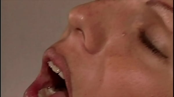2 VINTAGE SLUTS A LESBIAN ORGASM