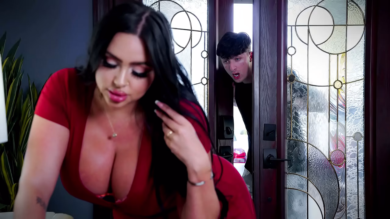 This Curvy Latina MILF Neighbor Slips And Falls On My Dick