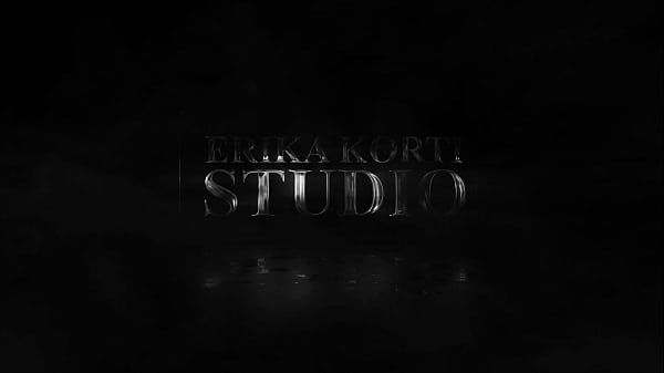 Young beauty Von Poison gets hot anal fuck from big cock 0% pussy EKS650