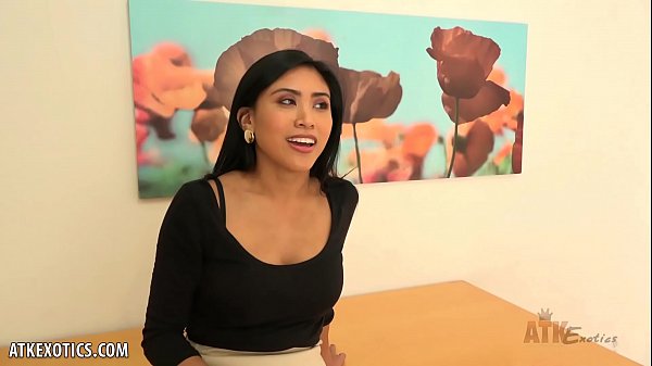 Download Video - Get up close and personal with Ember Snow's wet pussy