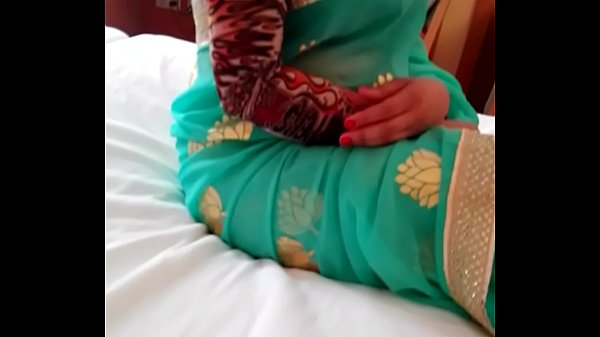 Download Video - Savita giving her choot to her husband's friend Part 1