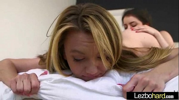 Sex Tape With Naughty Amateur Lesbo Girls (Molly Mae & Kylie Quinn) mov-22