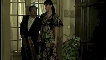 La novia de mi amigo me chupa y se sienta en mi verga