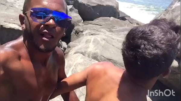 Download Video - Praia do Abric&oacute; com o paulista safado&period; PARTE2