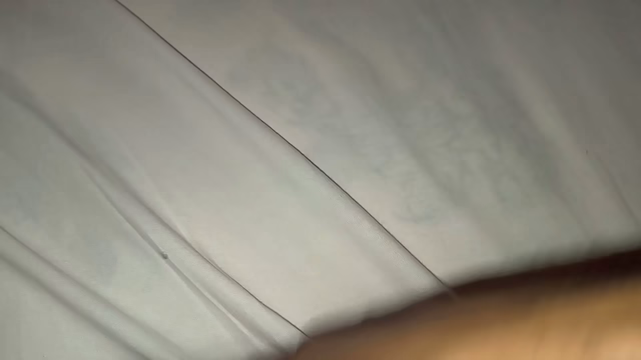 Fodendo gostoso o cuzinho no escurinho