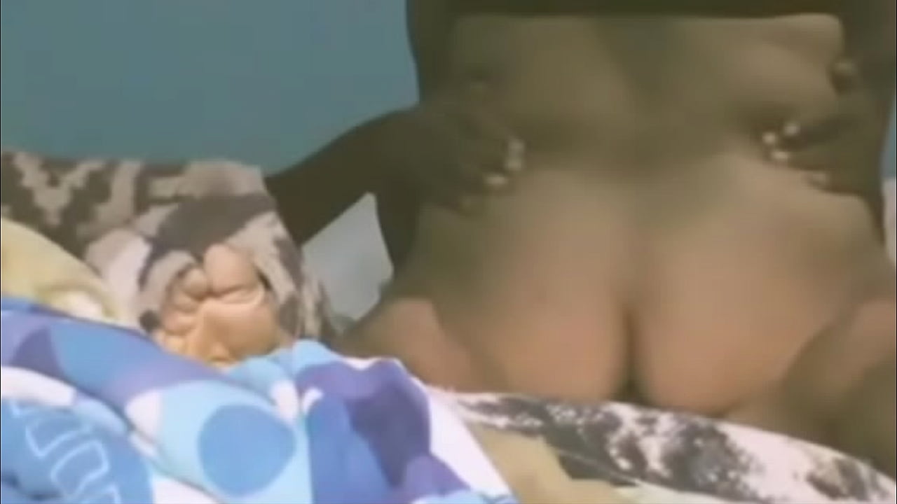 con el mejor amigo del esposo, disfrutando rico
                    amateur camara oculta sexo real esposa real muchos negros