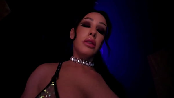 VIP stripper Jennifer White has sex with two guys