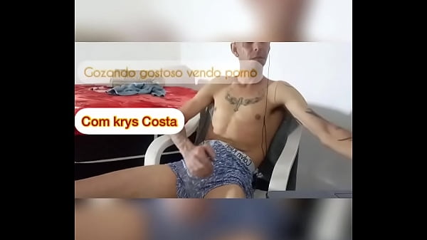 Gozando gostozo vendo porno