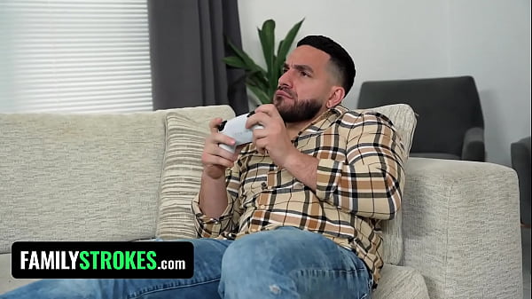 Download Video - My Hot StepSis Violet Gems & Her Hot BFF Venus Vixen Want To Play A Naughty Game Of Truth Or Dare