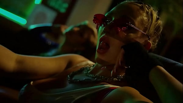 Danny se ve obligado a ayudar a la novia de su amigo, Kenna James, y rápidamente se da cuenta de que ella es muy traviesa - BRAZZERS
                   Danny se ve obligado a ayudar a la novia de su amigo, Kenna James, y rápidamente se da cuenta de que ella es muy traviesa - BRAZZERS muchos negros