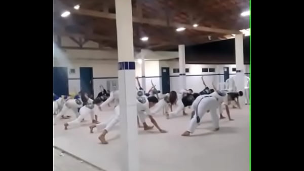 Kaneki estudando todo mundo