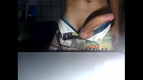 Novinho com pau enorme