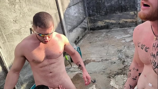 Download Video - Os pedreiros fodendo o casal no pelo