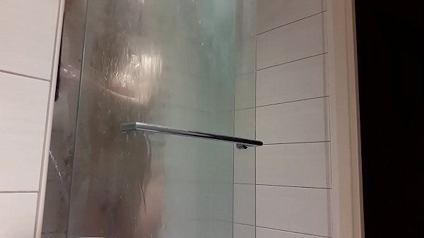 Antonia Sainz in shower