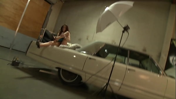 Layla Rivera Has A Thing For Mechanics