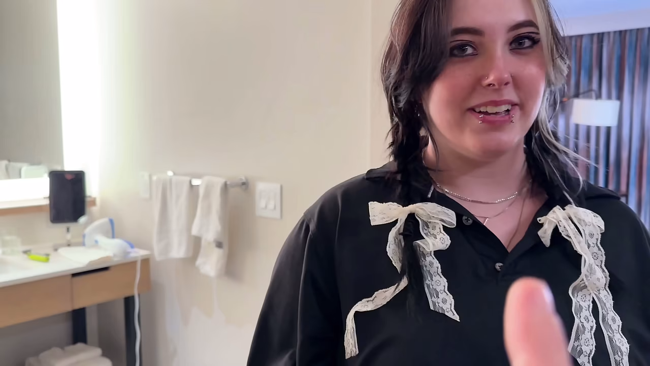 Casting Curvy: Amazing Big Boob HILTON Maid Gets Tricked into Fucking