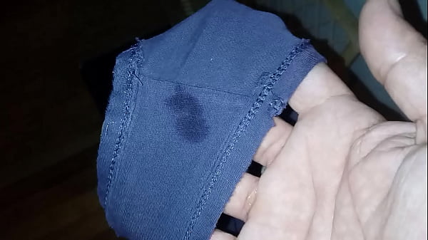 Download Video - Smelling Dirty panties