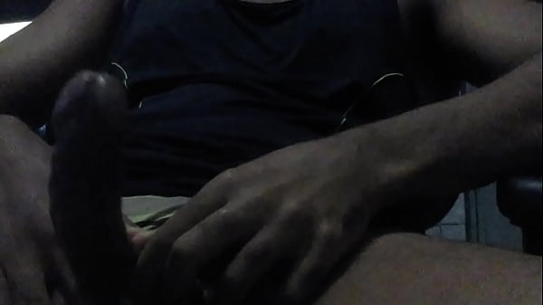 thumb pau saindo leit e