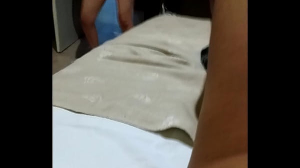 Download Video - esposa puta se muestra en hotel comenten subo mas