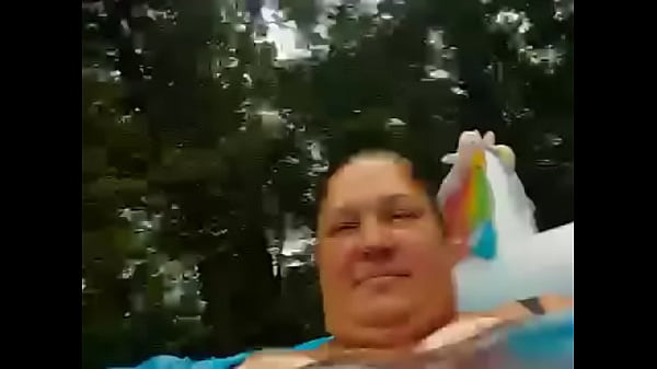 BBW DD tits float in the pool