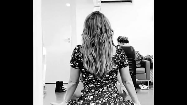 Paolla Oliveira rebolando com seu enorme rabo