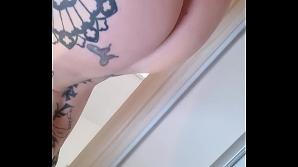 Une bonne douche après le sport plein de bisous à tous