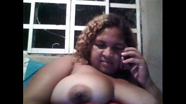 Download Video - Gordinha se exibindo na cam