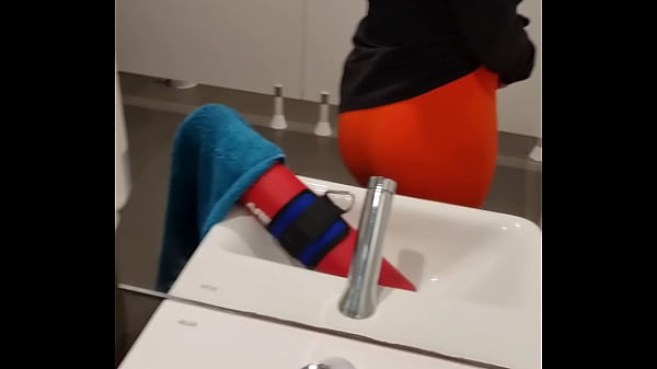 What do you think of my new sports outfit? Do we approve or what?