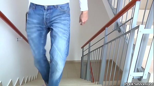 Twink Kevin Ateah exchanges 69 blowjobs with sh...