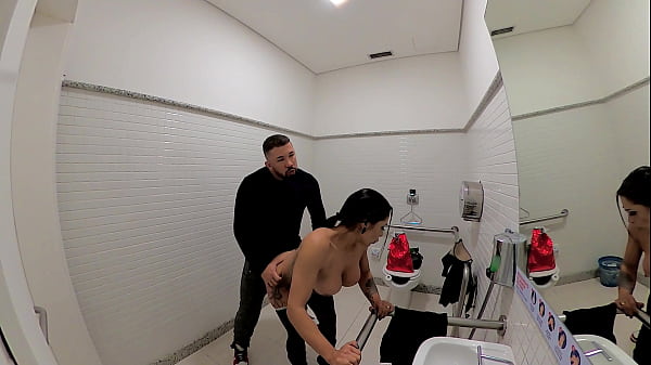 Download Video - Garota Cosplay de Jade Mortal Kombat fazendo sexo dentro do banheiro no Halloween - Mr Matusalem