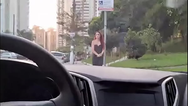 Asking for information, I showed my dick to the hot girl at the bus stop